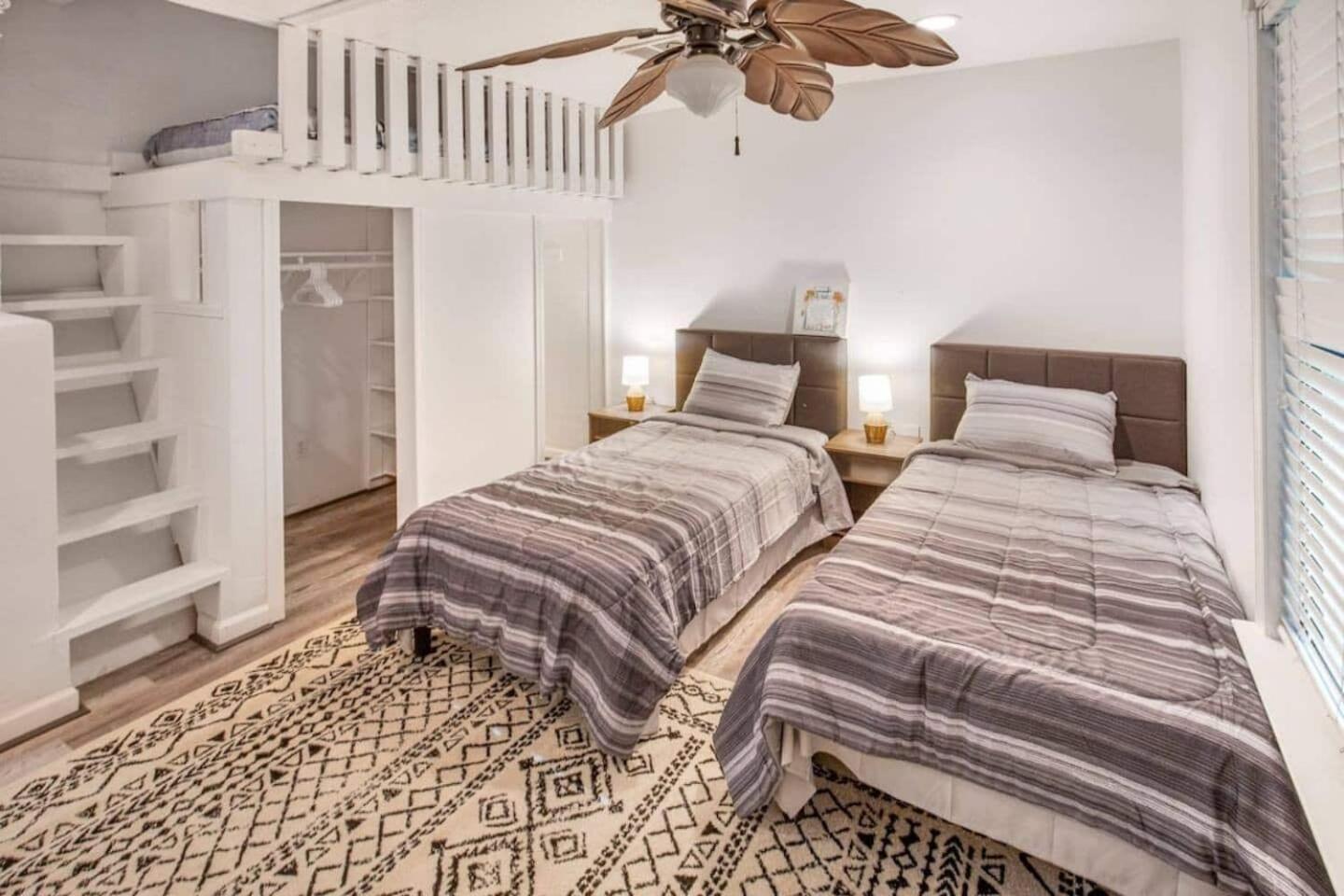 Sunmeadow Manor Retreat Βίλα Friendswood Εξωτερικό φωτογραφία